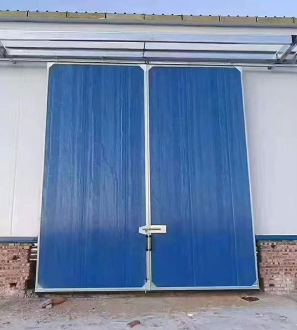 铜川工业门在大型仓储物流通道中的应用实例