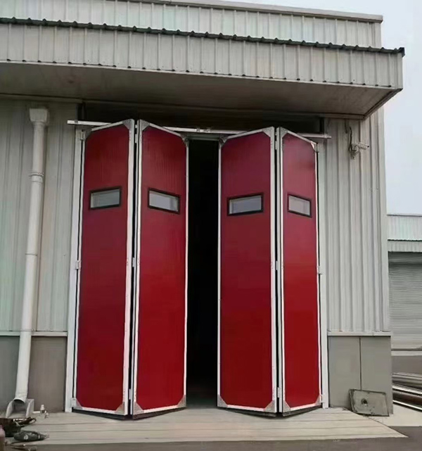 铜川工业折叠门在大型装配车间出入口的应用实例